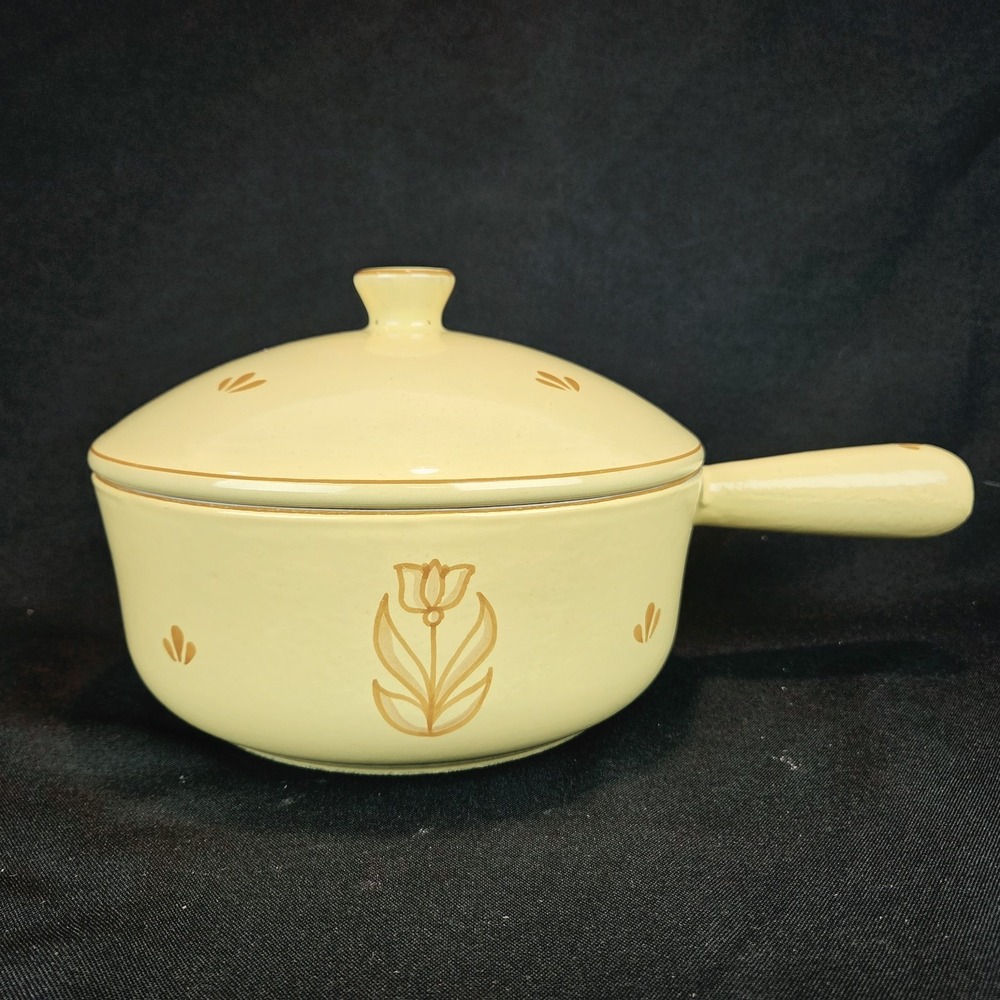 DRU Enamel Cast Iron Pot Yellow Dutch Oven with Handle Lid 4031-20 8" Holland